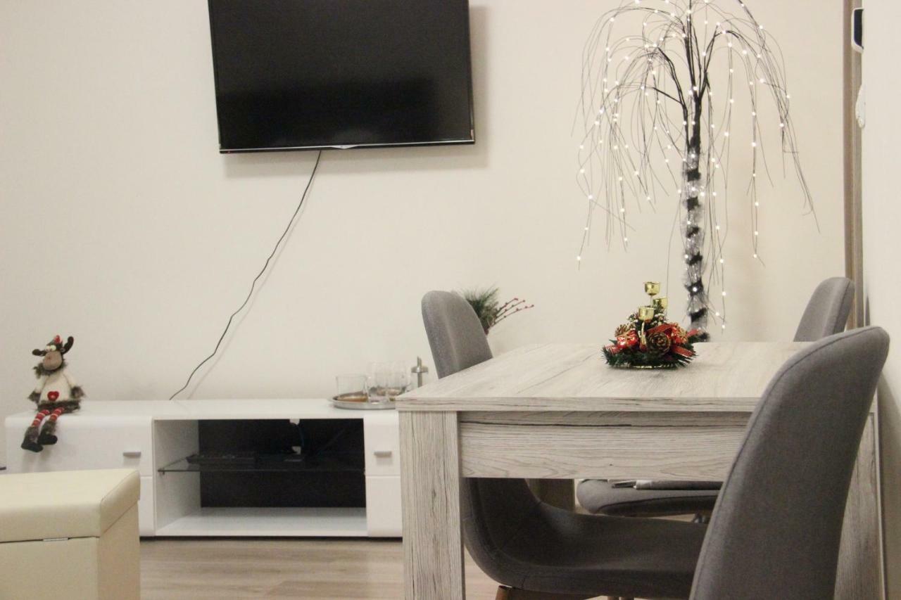 H+ Apartman Letiste Praha Apartment Exterior foto